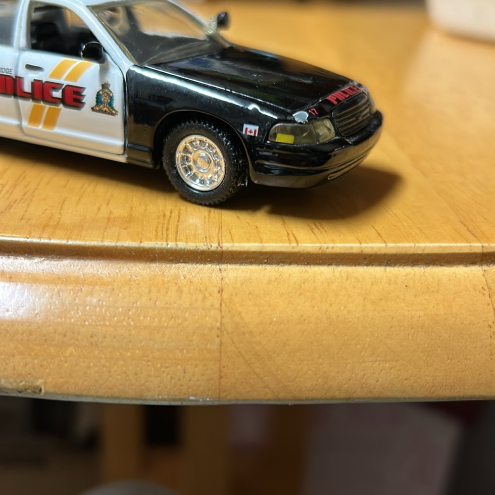 Lethbridge Police Car - Picture 10 of 11